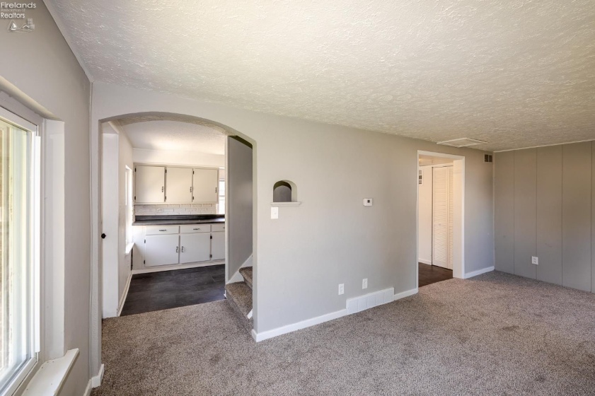 1926 Nichols Avenue, Lorain, 44053, 2 Bedrooms Bedrooms, ,1 BathroomBathrooms,Residential,For Sale,Nichols,20262092