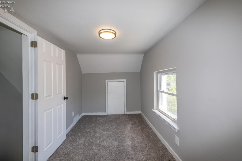 1926 Nichols Avenue, Lorain, 44053, 2 Bedrooms Bedrooms, ,1 BathroomBathrooms,Residential,For Sale,Nichols,20262092