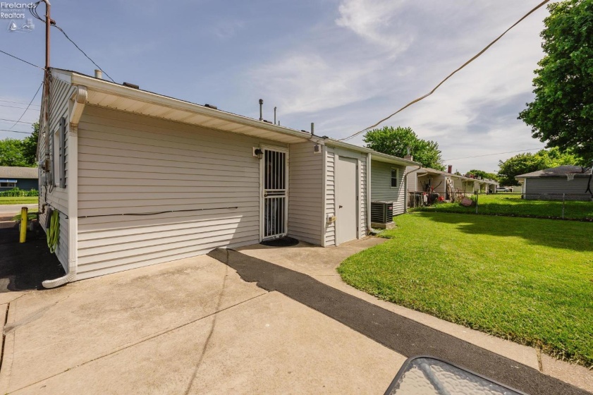 1445 Wamajo Drive, Sandusky, 44870, 3 Bedrooms Bedrooms, ,1 BathroomBathrooms,Residential,For Sale,Wamajo,20262091