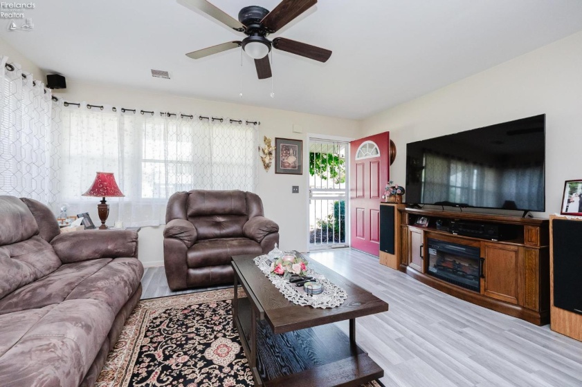 1445 Wamajo Drive, Sandusky, 44870, 3 Bedrooms Bedrooms, ,1 BathroomBathrooms,Residential,For Sale,Wamajo,20262091