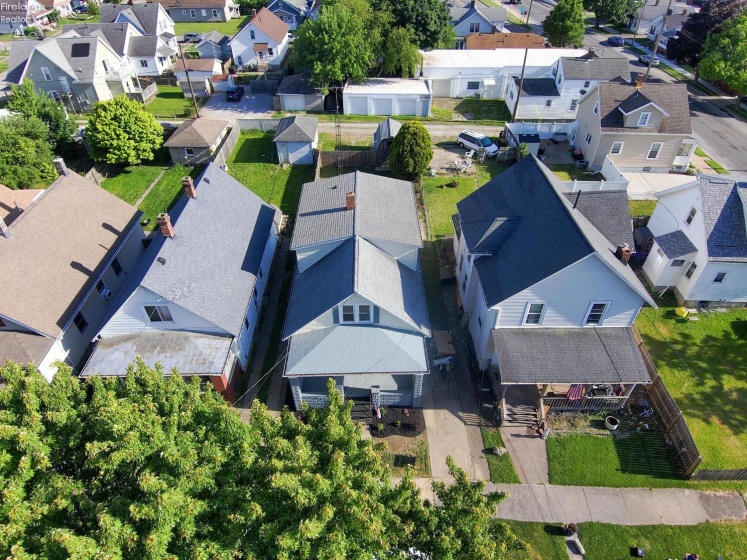 1316 Osborne Street, Sandusky, 44870, 4 Bedrooms Bedrooms, ,2 BathroomsBathrooms,Residential,For Sale,Osborne,20262107