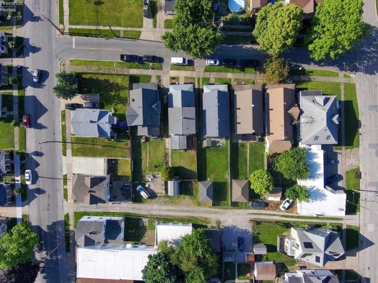 1316 Osborne Street, Sandusky, 44870, 4 Bedrooms Bedrooms, ,2 BathroomsBathrooms,Residential,For Sale,Osborne,20262107