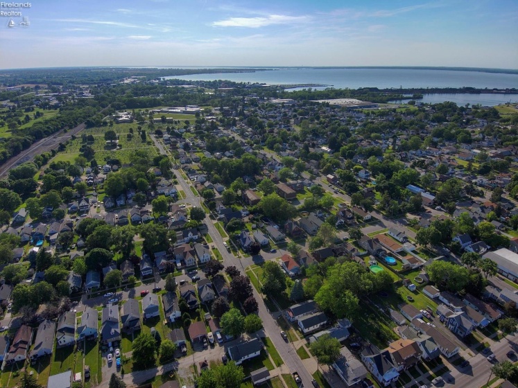 1316 Osborne Street, Sandusky, 44870, 4 Bedrooms Bedrooms, ,2 BathroomsBathrooms,Residential,For Sale,Osborne,20262107