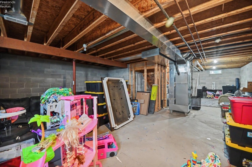 126 Old State Road, Norwalk, 44857, 3 Bedrooms Bedrooms, ,2 BathroomsBathrooms,Residential,For Sale,Old State,20262114