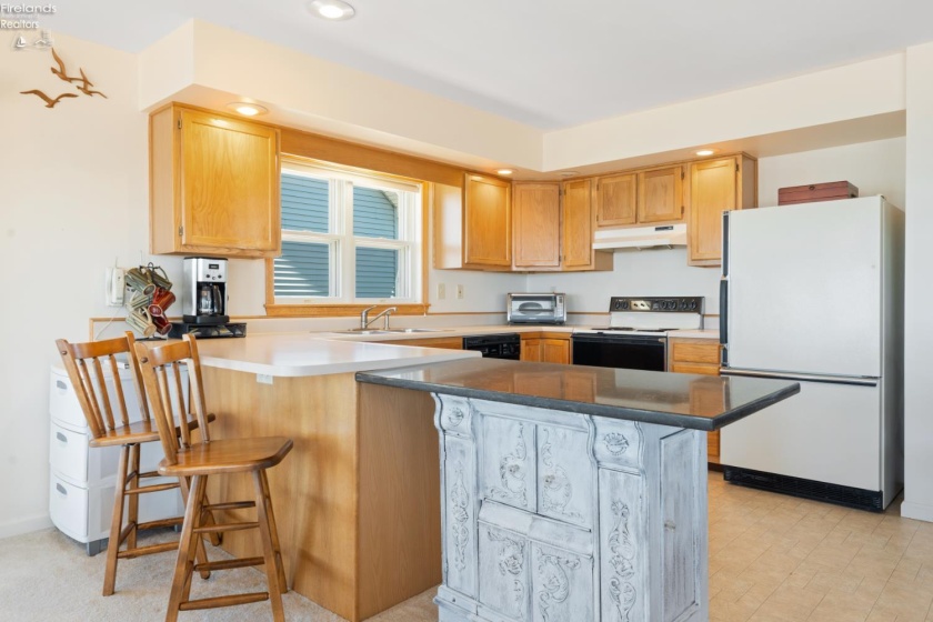 2311 Sand Road, Port Clinton, 43452, 3 Bedrooms Bedrooms, ,2 BathroomsBathrooms,Residential,For Sale,Sand,20262054