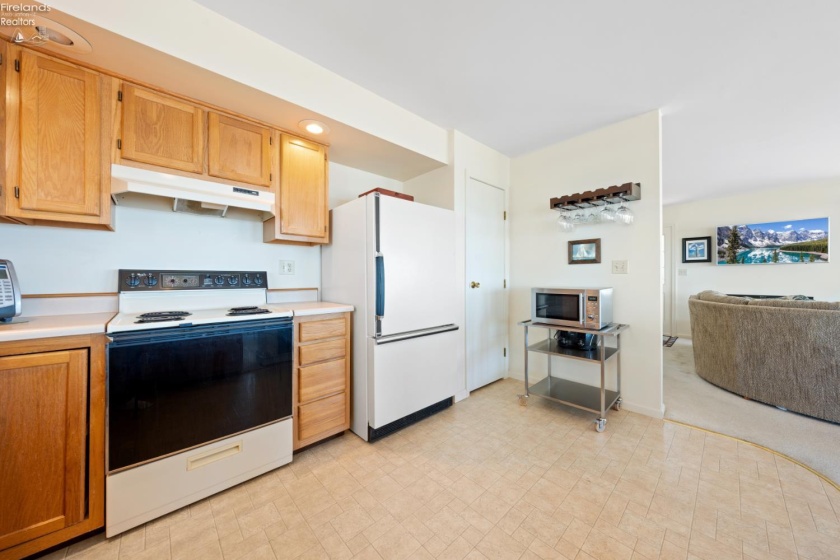 2311 Sand Road, Port Clinton, 43452, 3 Bedrooms Bedrooms, ,2 BathroomsBathrooms,Residential,For Sale,Sand,20262054