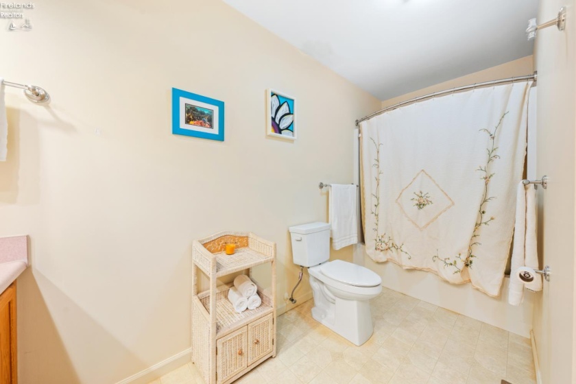 2311 Sand Road, Port Clinton, 43452, 3 Bedrooms Bedrooms, ,2 BathroomsBathrooms,Residential,For Sale,Sand,20262054