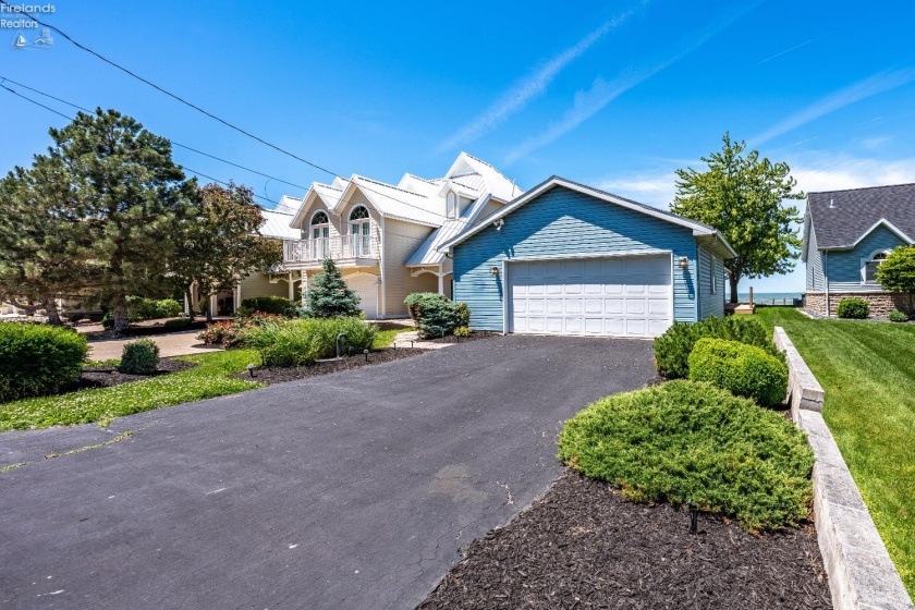2311 Sand Road, Port Clinton, 43452, 3 Bedrooms Bedrooms, ,2 BathroomsBathrooms,Residential,For Sale,Sand,20262054