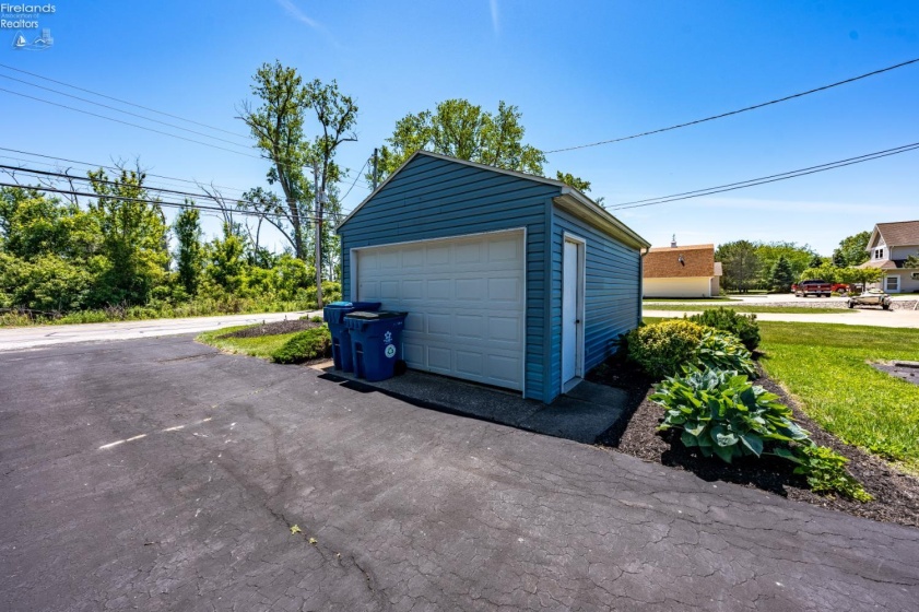 2311 Sand Road, Port Clinton, 43452, 3 Bedrooms Bedrooms, ,2 BathroomsBathrooms,Residential,For Sale,Sand,20262054