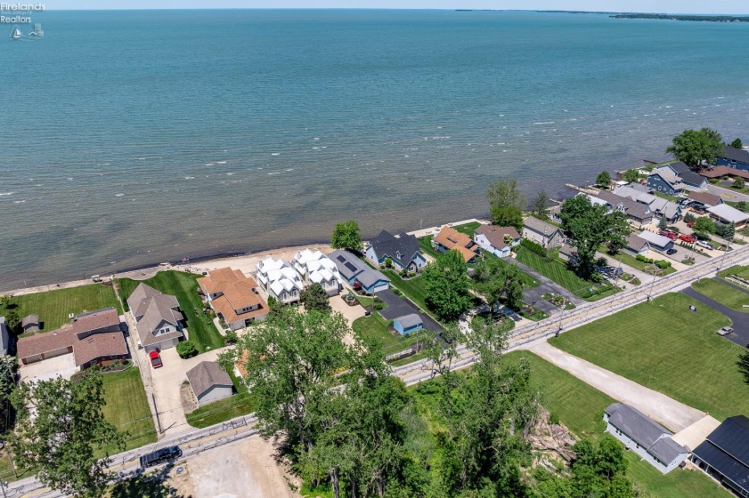 2311 Sand Road, Port Clinton, 43452, 3 Bedrooms Bedrooms, ,2 BathroomsBathrooms,Residential,For Sale,Sand,20262054