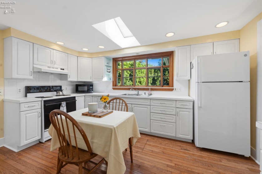 806 Church Street, Lakeside, 43440, 3 Bedrooms Bedrooms, ,1 BathroomBathrooms,Residential,For Sale,Church,20262053