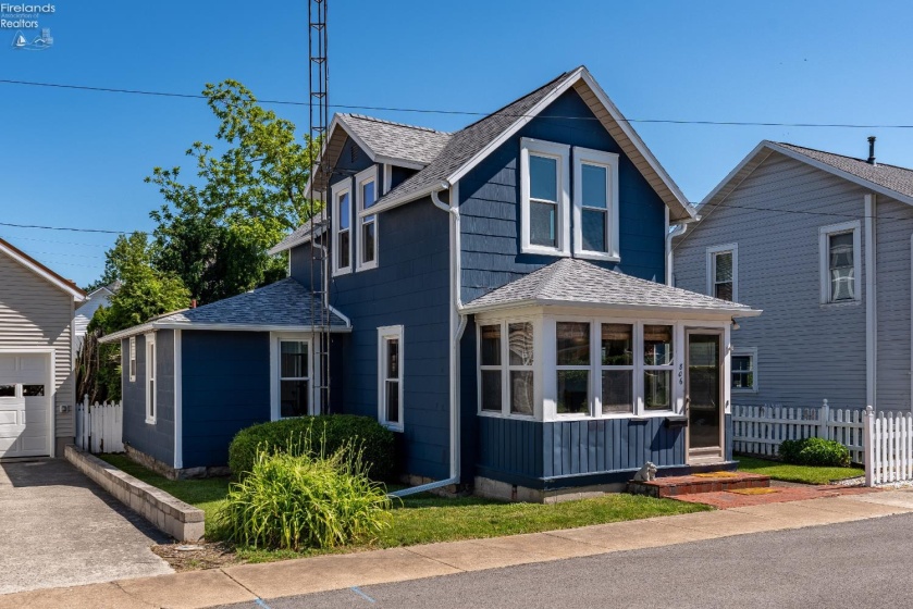 806 Church Street, Lakeside, 43440, 3 Bedrooms Bedrooms, ,1 BathroomBathrooms,Residential,For Sale,Church,20262053