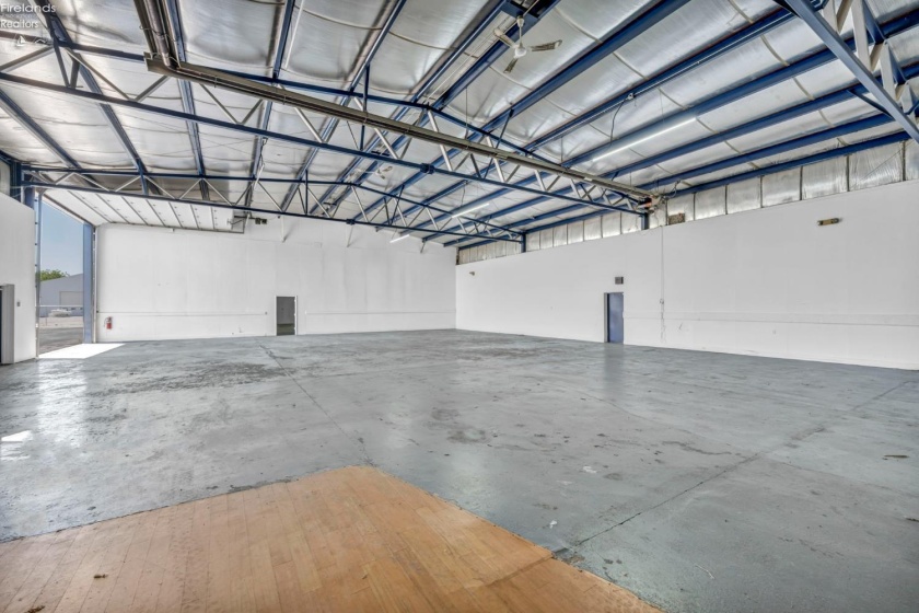 940 Catawba Road, Port Clinton, 43452, ,Commercial,For Sale,Catawba,20262070
