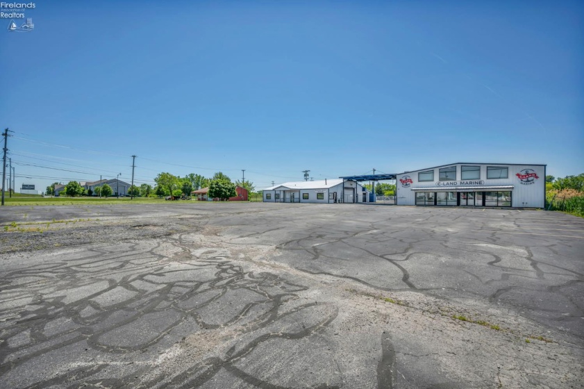 940 Catawba Road, Port Clinton, 43452, ,Commercial,For Sale,Catawba,20262070