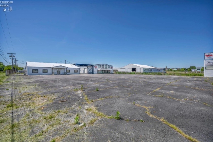 940 Catawba Road, Port Clinton, 43452, ,Commercial,For Sale,Catawba,20262070