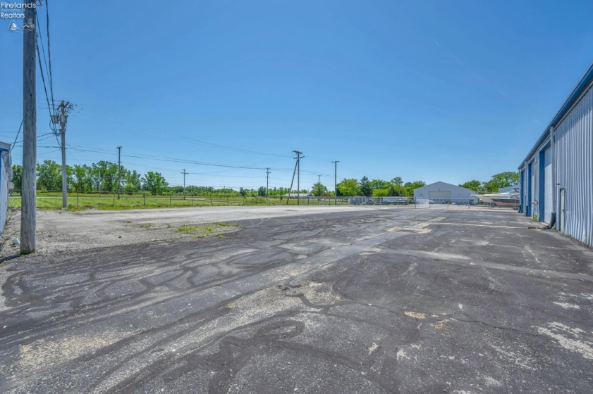 940 Catawba Road, Port Clinton, 43452, ,Commercial,For Sale,Catawba,20262070