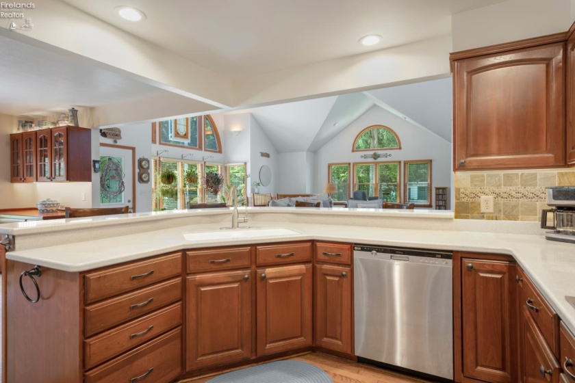 836 Cedar Road, Port Clinton, 43452, 3 Bedrooms Bedrooms, ,2 BathroomsBathrooms,Residential,For Sale,Cedar,20262116