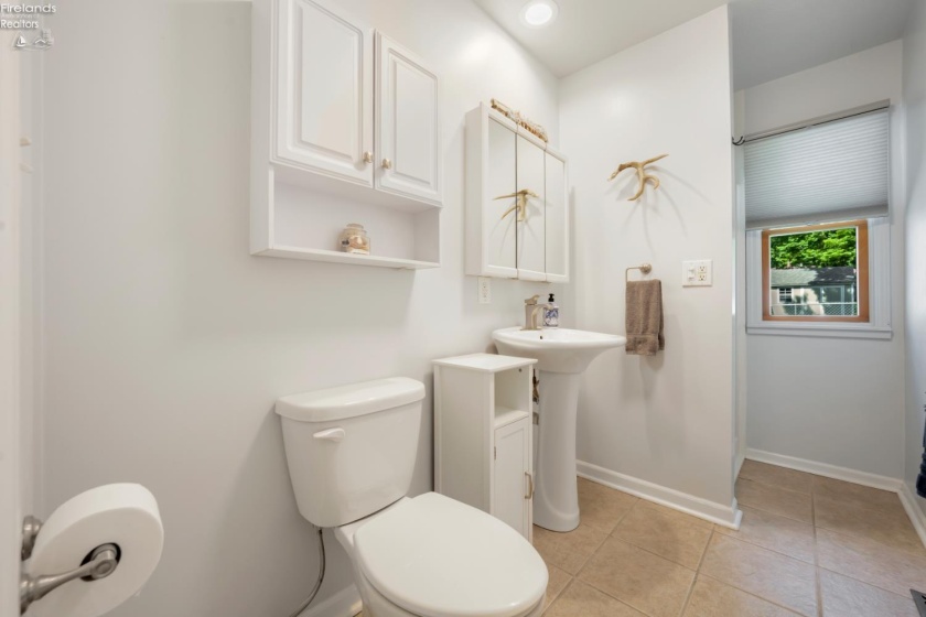836 Cedar Road, Port Clinton, 43452, 3 Bedrooms Bedrooms, ,2 BathroomsBathrooms,Residential,For Sale,Cedar,20262116