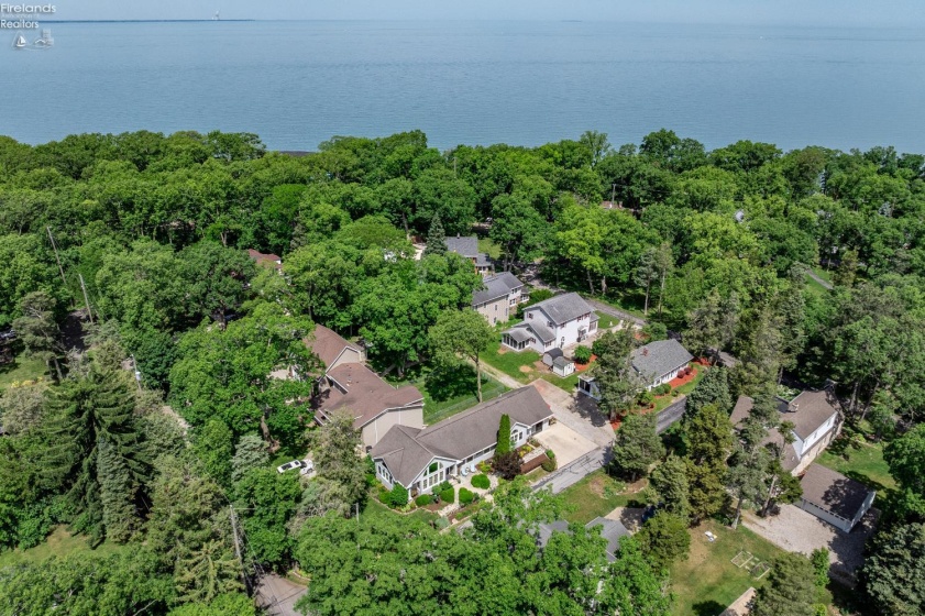836 Cedar Road, Port Clinton, 43452, 3 Bedrooms Bedrooms, ,2 BathroomsBathrooms,Residential,For Sale,Cedar,20262116