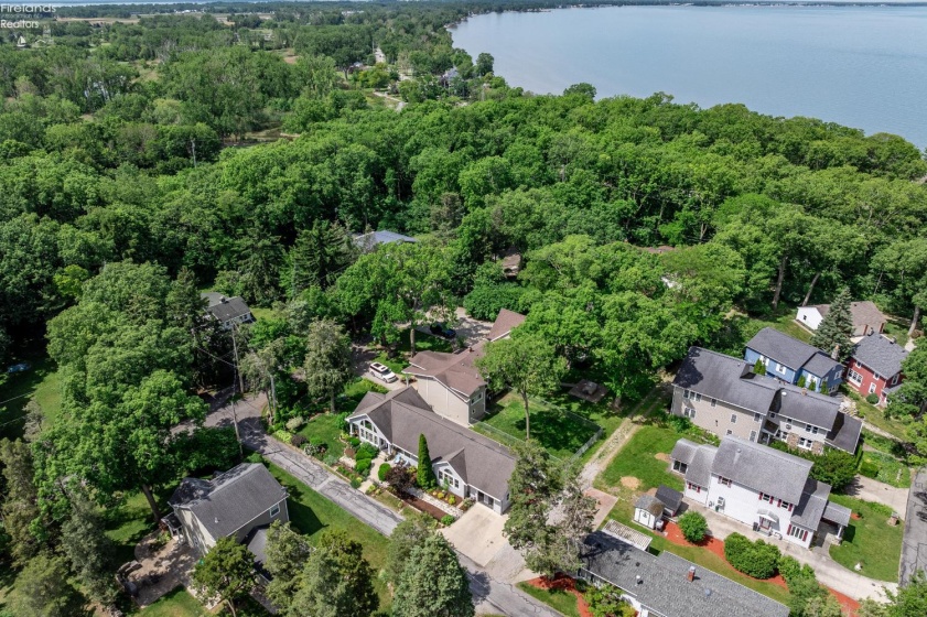 836 Cedar Road, Port Clinton, 43452, 3 Bedrooms Bedrooms, ,2 BathroomsBathrooms,Residential,For Sale,Cedar,20262116