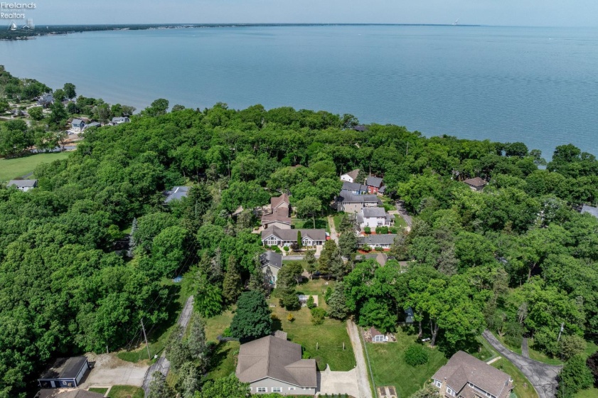 836 Cedar Road, Port Clinton, 43452, 3 Bedrooms Bedrooms, ,2 BathroomsBathrooms,Residential,For Sale,Cedar,20262116