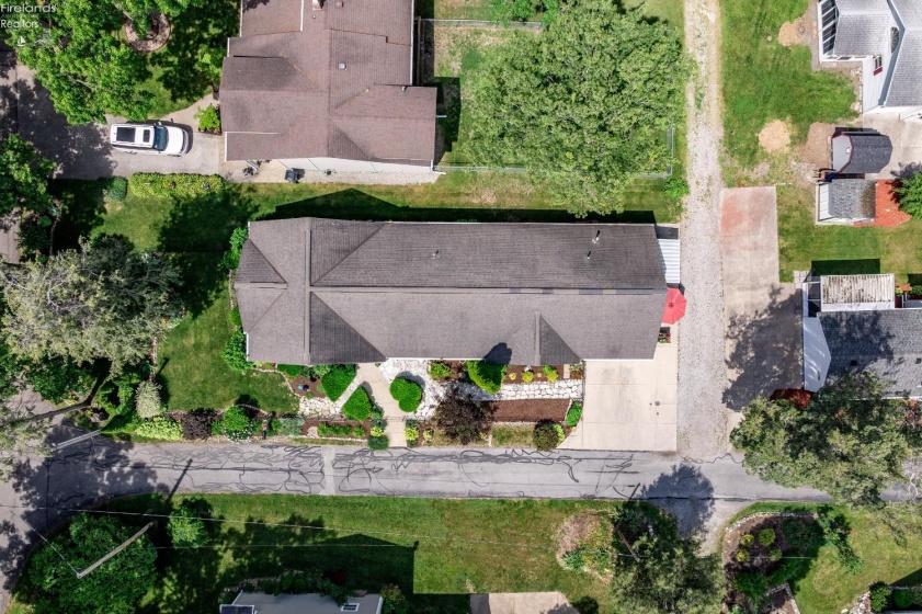 836 Cedar Road, Port Clinton, 43452, 3 Bedrooms Bedrooms, ,2 BathroomsBathrooms,Residential,For Sale,Cedar,20262116