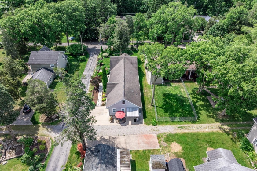 836 Cedar Road, Port Clinton, 43452, 3 Bedrooms Bedrooms, ,2 BathroomsBathrooms,Residential,For Sale,Cedar,20262116