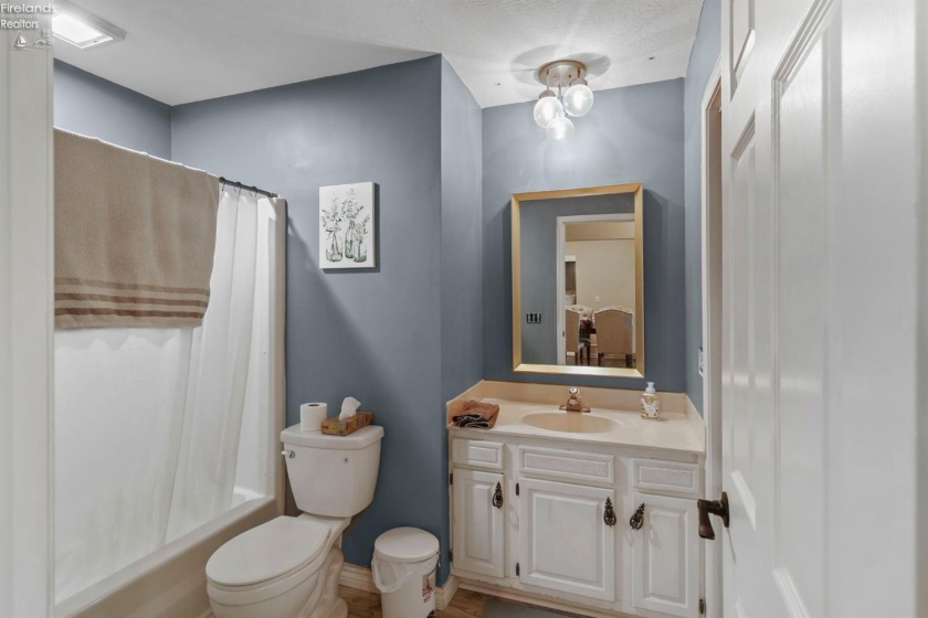 4704 Venice Heights Boulevard, Sandusky, 44870, 3 Bedrooms Bedrooms, ,2 BathroomsBathrooms,Residential,For Sale,Venice Heights,20262115