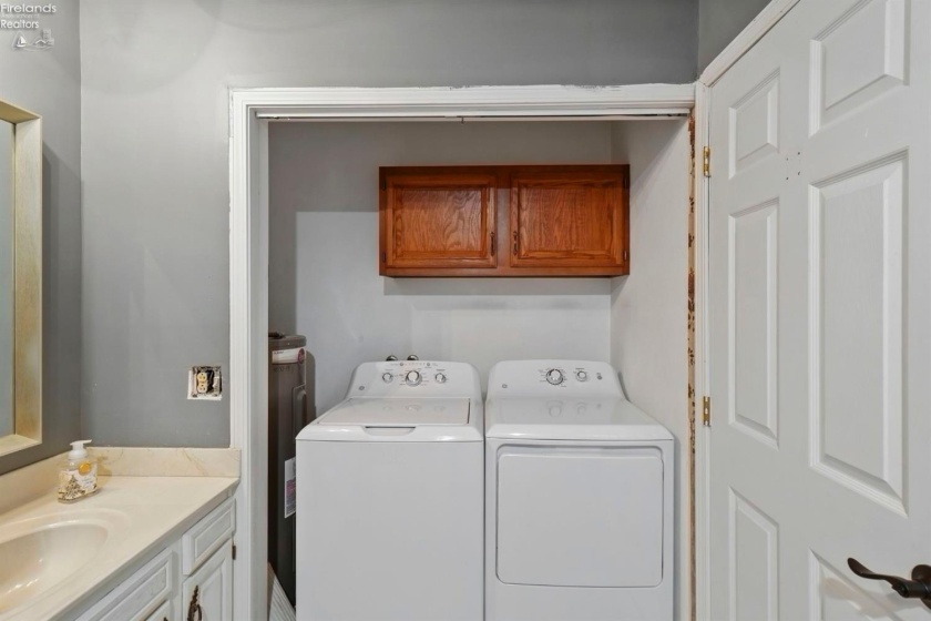 4704 Venice Heights Boulevard, Sandusky, 44870, 3 Bedrooms Bedrooms, ,2 BathroomsBathrooms,Residential,For Sale,Venice Heights,20262115