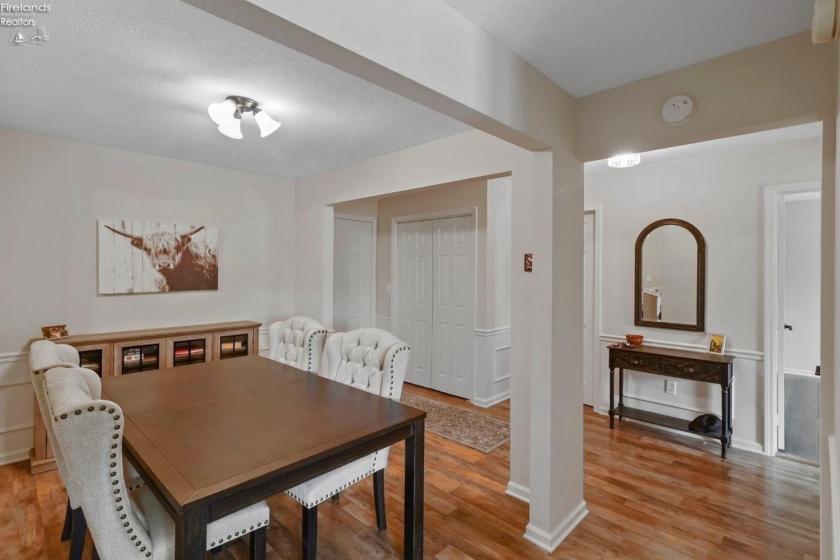 4704 Venice Heights Boulevard, Sandusky, 44870, 3 Bedrooms Bedrooms, ,2 BathroomsBathrooms,Residential,For Sale,Venice Heights,20262115