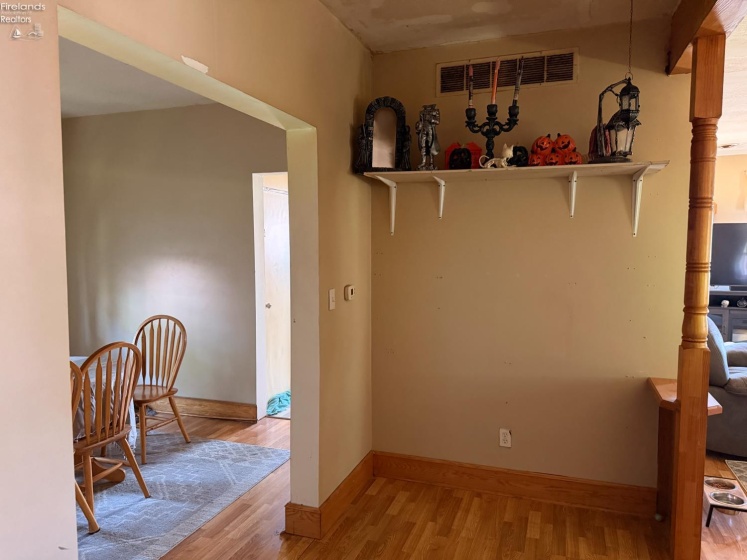 807 State Street, Fremont, 43420, 2 Bedrooms Bedrooms, ,2 BathroomsBathrooms,Residential,For Sale,State Street,20262122