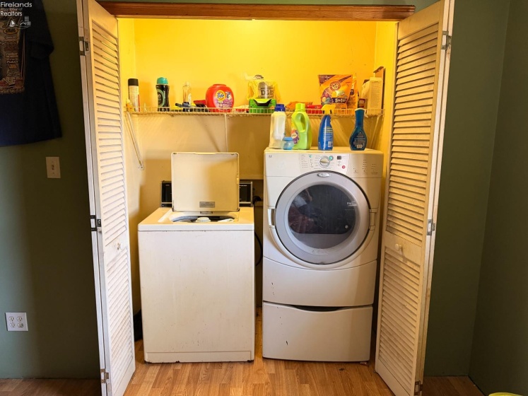 807 State Street, Fremont, 43420, 2 Bedrooms Bedrooms, ,2 BathroomsBathrooms,Residential,For Sale,State Street,20262122
