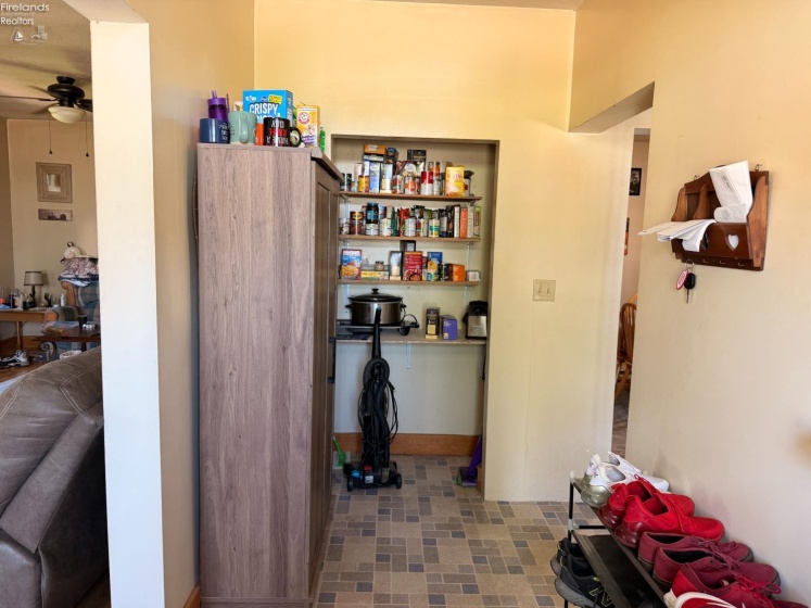 807 State Street, Fremont, 43420, 2 Bedrooms Bedrooms, ,2 BathroomsBathrooms,Residential,For Sale,State Street,20262122