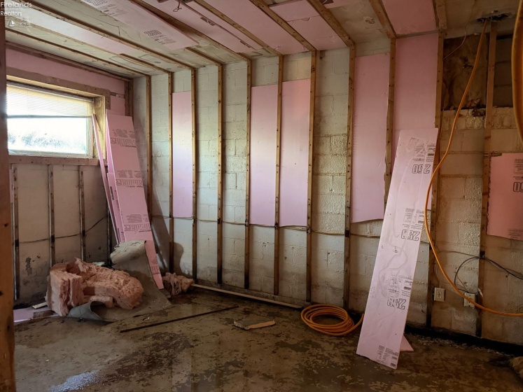 807 State Street, Fremont, 43420, 2 Bedrooms Bedrooms, ,2 BathroomsBathrooms,Residential,For Sale,State Street,20262122