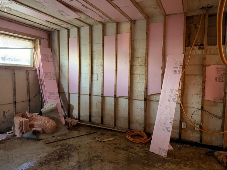 807 State Street, Fremont, 43420, 2 Bedrooms Bedrooms, ,2 BathroomsBathrooms,Residential,For Sale,State Street,20262122