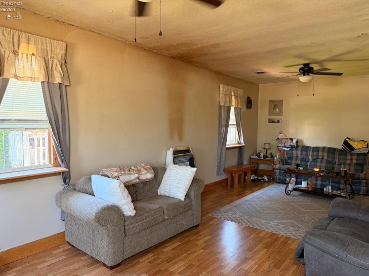 807 State Street, Fremont, 43420, 2 Bedrooms Bedrooms, ,2 BathroomsBathrooms,Residential,For Sale,State Street,20262122