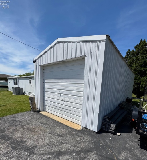 2825 Risingsun Road, Port Clinton, 43452, 1 Bedroom Bedrooms, ,1 BathroomBathrooms,Residential,For Sale,Risingsun,20262123