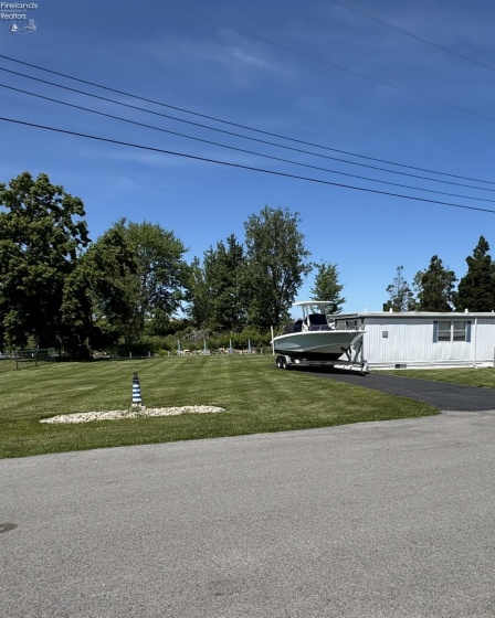 2825 Risingsun Road, Port Clinton, 43452, 1 Bedroom Bedrooms, ,1 BathroomBathrooms,Residential,For Sale,Risingsun,20262123