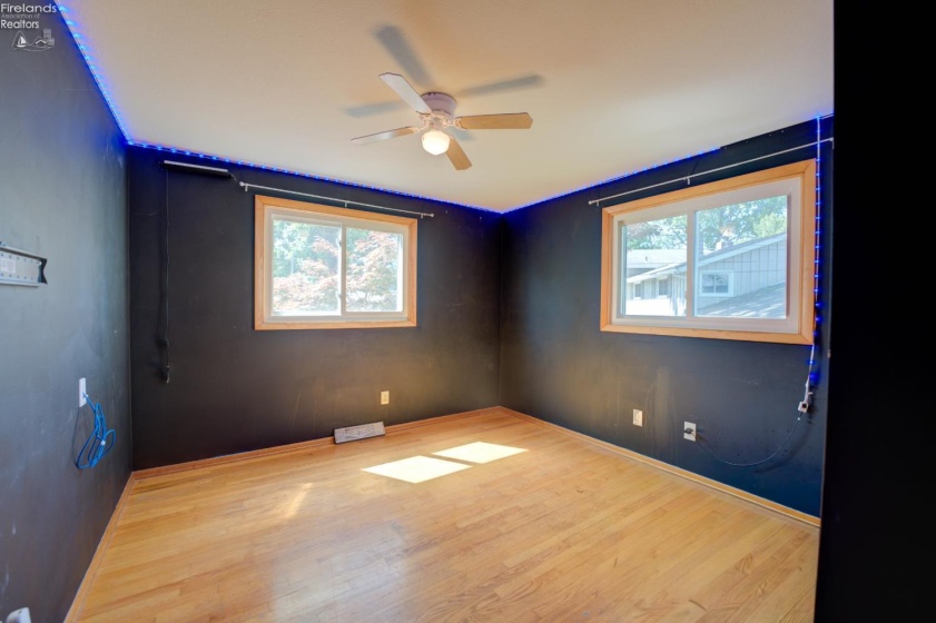 1804 44th, Lorain, 44053, 4 Bedrooms Bedrooms, ,2 BathroomsBathrooms,Residential,For Sale,44th,20261847