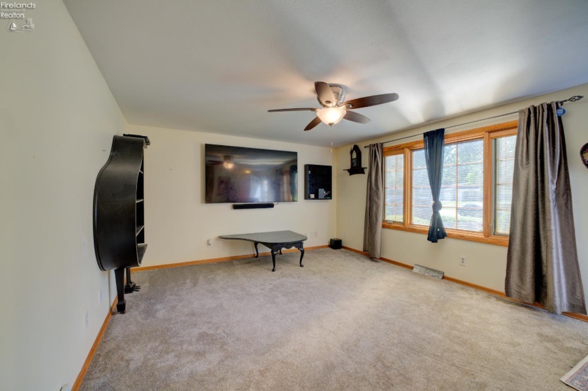 1804 44th, Lorain, 44053, 4 Bedrooms Bedrooms, ,2 BathroomsBathrooms,Residential,For Sale,44th,20261847