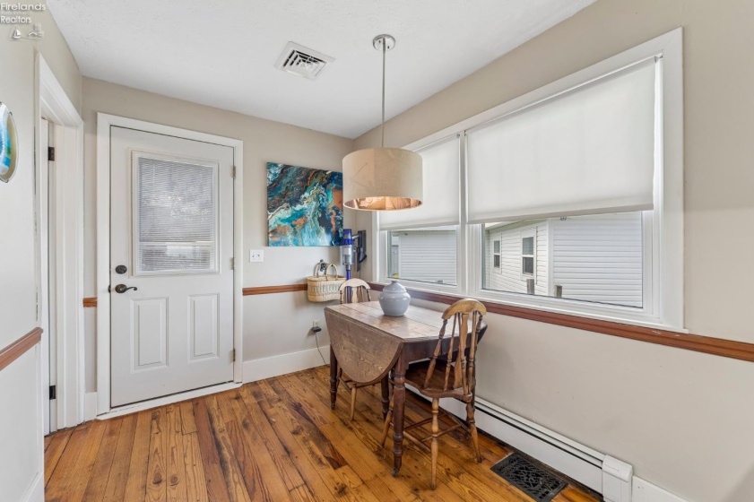 203 Ashland Avenue, Huron, 44839, 3 Bedrooms Bedrooms, ,2 BathroomsBathrooms,Residential,For Sale,Ashland,20262135