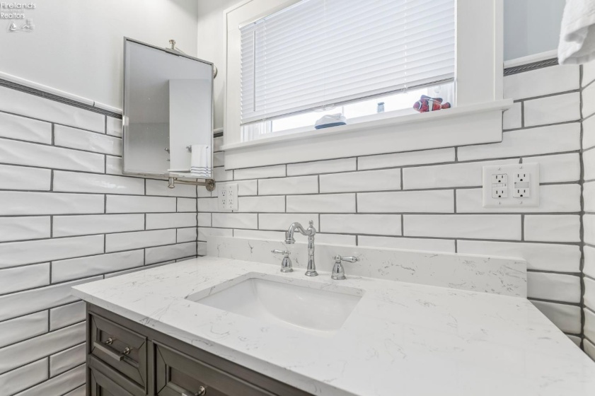203 Ashland Avenue, Huron, 44839, 3 Bedrooms Bedrooms, ,2 BathroomsBathrooms,Residential,For Sale,Ashland,20262135