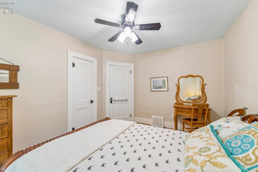 203 Ashland Avenue, Huron, 44839, 3 Bedrooms Bedrooms, ,2 BathroomsBathrooms,Residential,For Sale,Ashland,20262135