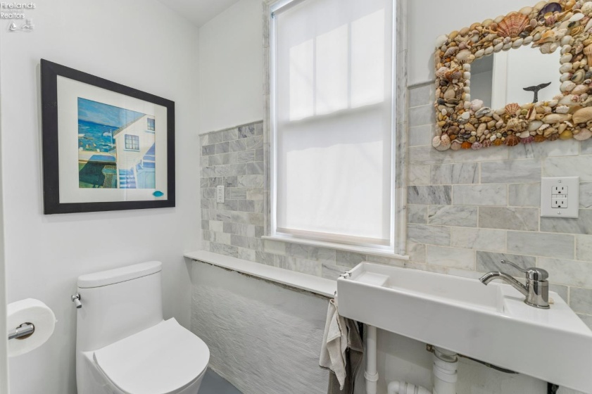 203 Ashland Avenue, Huron, 44839, 3 Bedrooms Bedrooms, ,2 BathroomsBathrooms,Residential,For Sale,Ashland,20262135