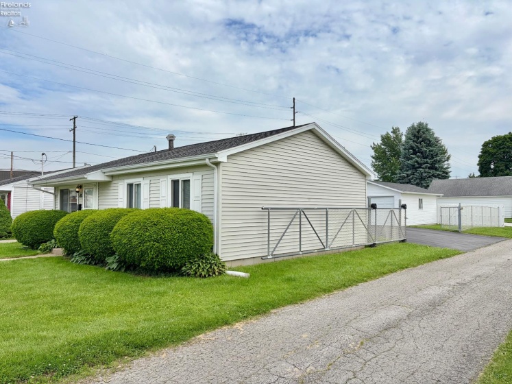 420 Moore Avenue, Bellevue, 44811, 3 Bedrooms Bedrooms, ,1 BathroomBathrooms,Residential,For Sale,Moore,20261970