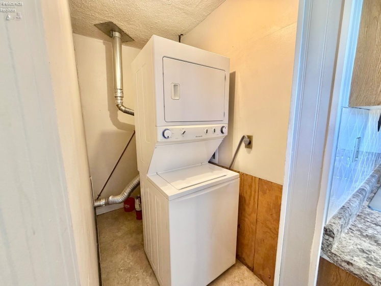 420 Moore Avenue, Bellevue, 44811, 3 Bedrooms Bedrooms, ,1 BathroomBathrooms,Residential,For Sale,Moore,20261970