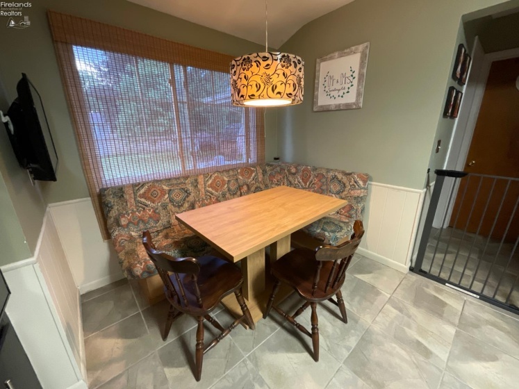 209 Parkview Drive, Walbridge, 43465, 3 Bedrooms Bedrooms, ,2 BathroomsBathrooms,Residential,For Sale,Parkview Drive,20261987