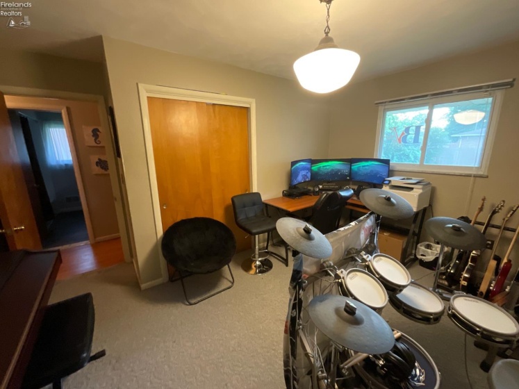 209 Parkview Drive, Walbridge, 43465, 3 Bedrooms Bedrooms, ,2 BathroomsBathrooms,Residential,For Sale,Parkview Drive,20261987