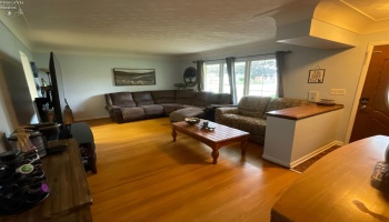 209 Parkview Drive, Walbridge, 43465, 3 Bedrooms Bedrooms, ,2 BathroomsBathrooms,Residential,For Sale,Parkview Drive,20261987