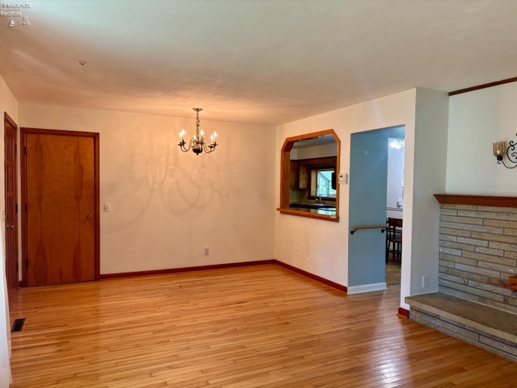 1938 Glen Springs Drive, Fremont, 43420, 3 Bedrooms Bedrooms, ,1 BathroomBathrooms,Residential,For Sale,Glen Springs,20262022